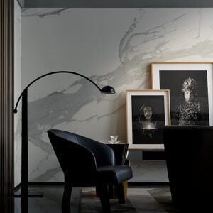 black chair beside black table