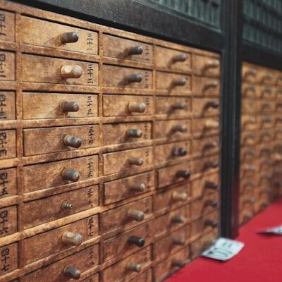 brown wooden drawer chest